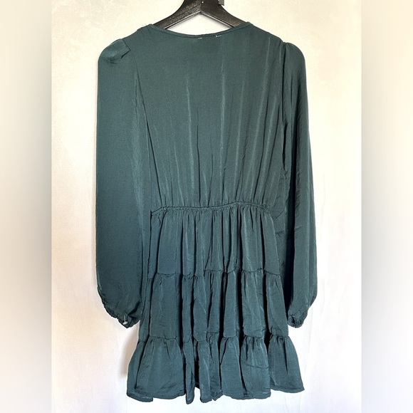 Princess Polly Evergreen Flowy Ruffle Mini Dress Size 2 - Picture 3 of 6